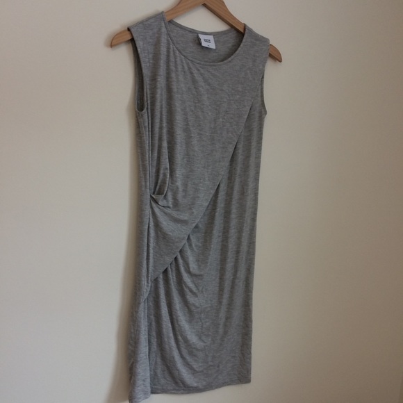 EUC Form-Fitting Maternity Dress - Picture 1 of 4